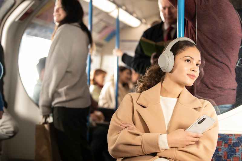 بهترین هدفون های حذف نویز سال 2022