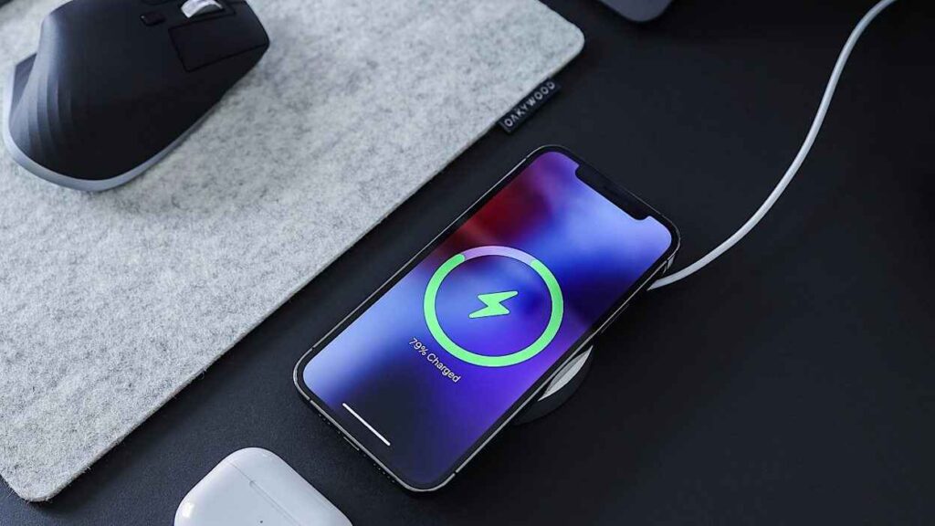 آیفون 14 ممکن است با شارژ سریع 30 واتی عرضه شود