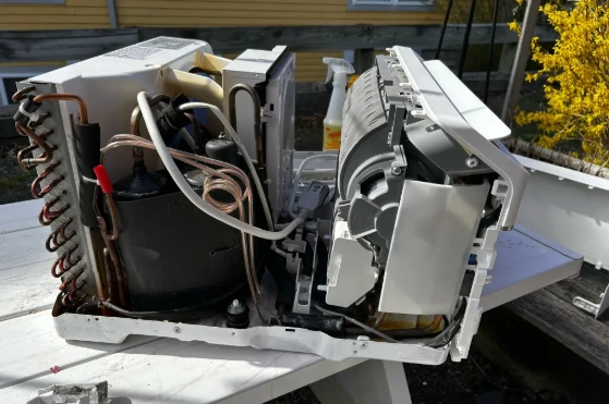 ۱۰ نشانه اصلی سوختن کولر گازی